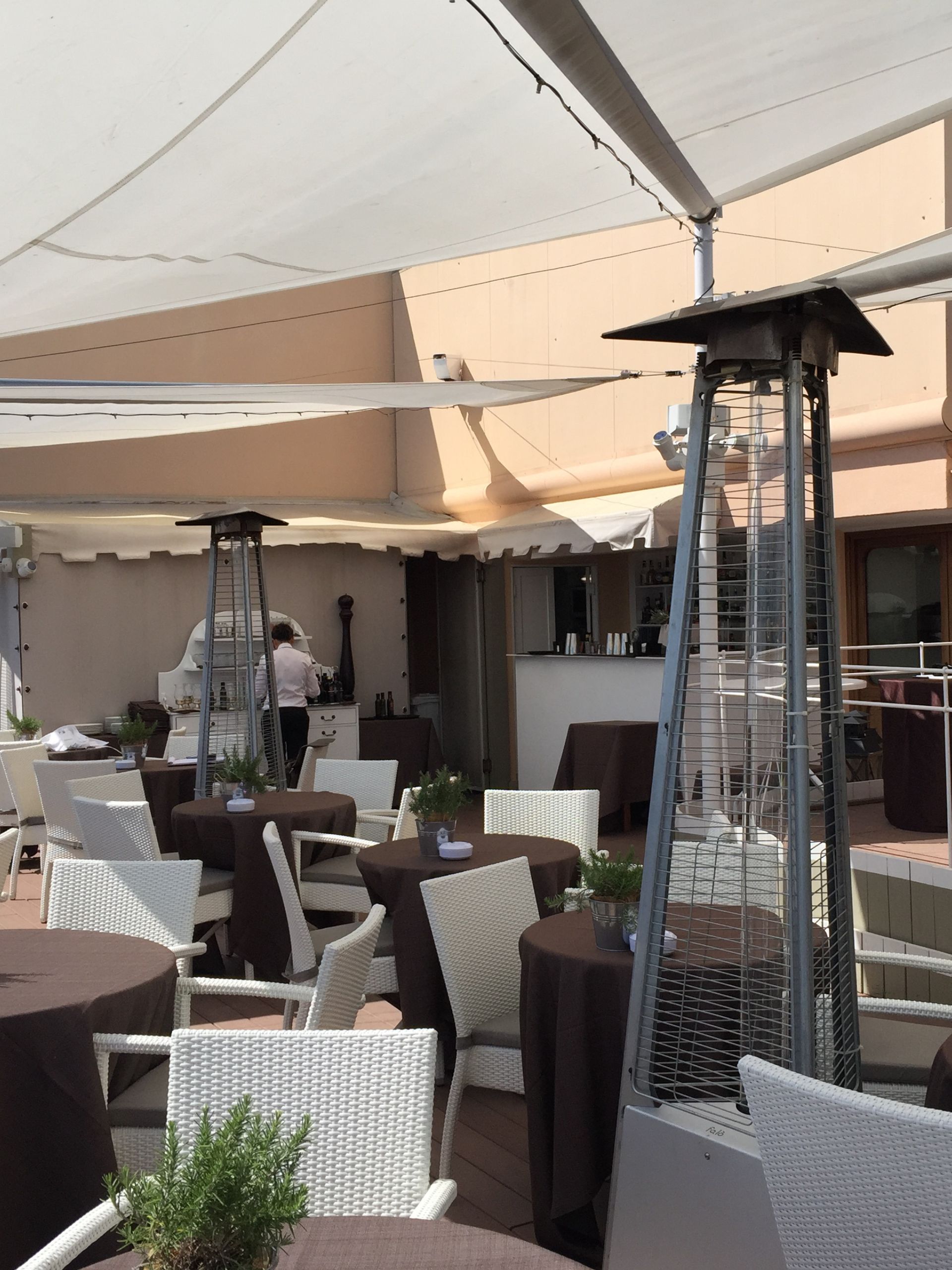 03 progetto_hotel_De_la_ville_terrazza_01