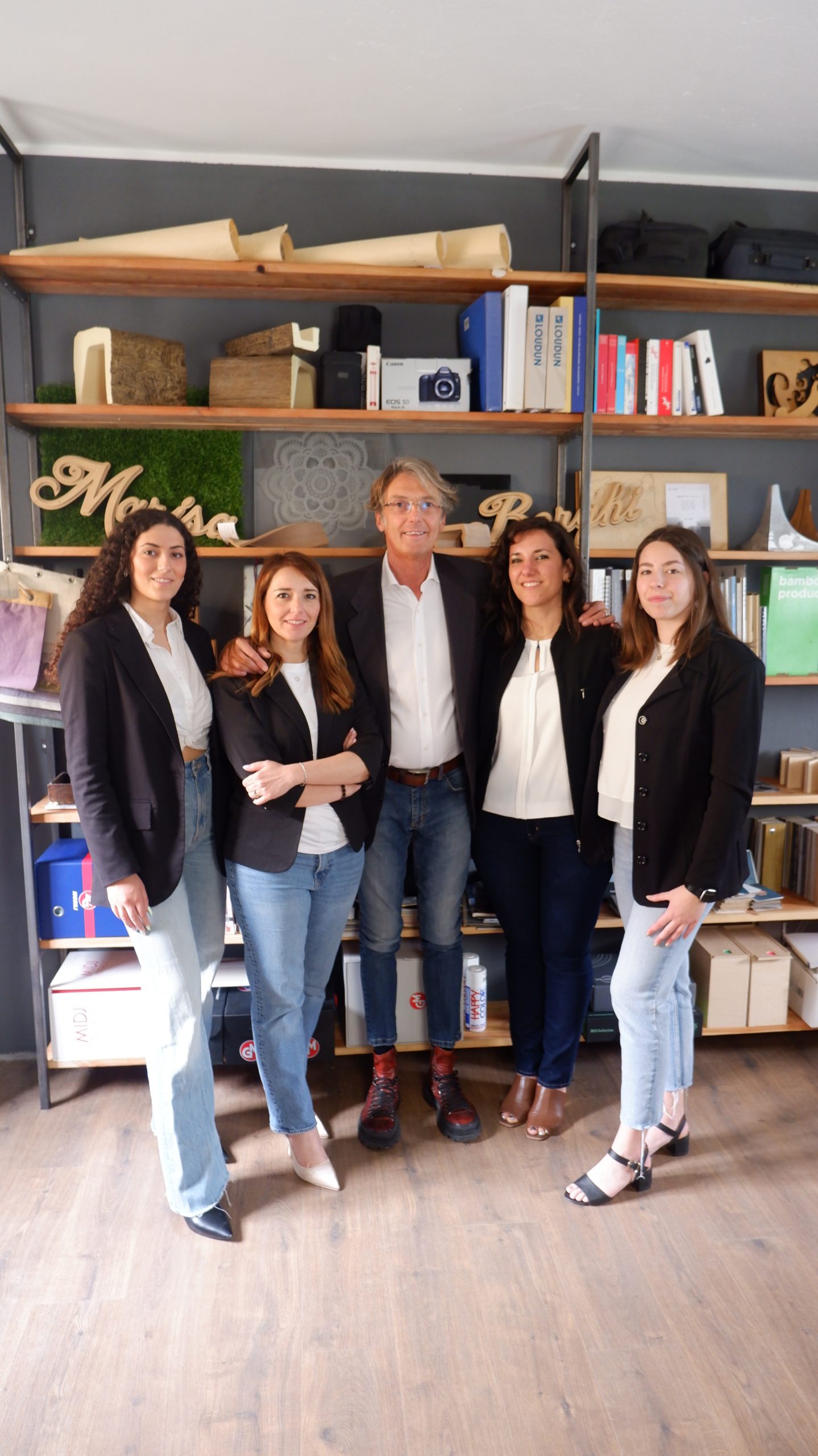 001 di fianco testo PERCHE' AFFIDARTI